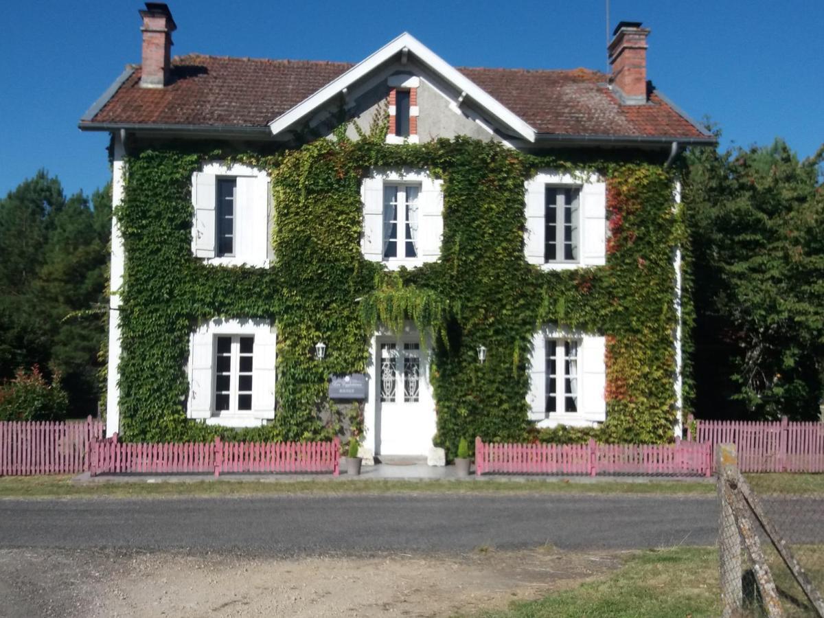 Bed and Breakfast Les Eygletieres Bourriot-Bergonce Exterior foto