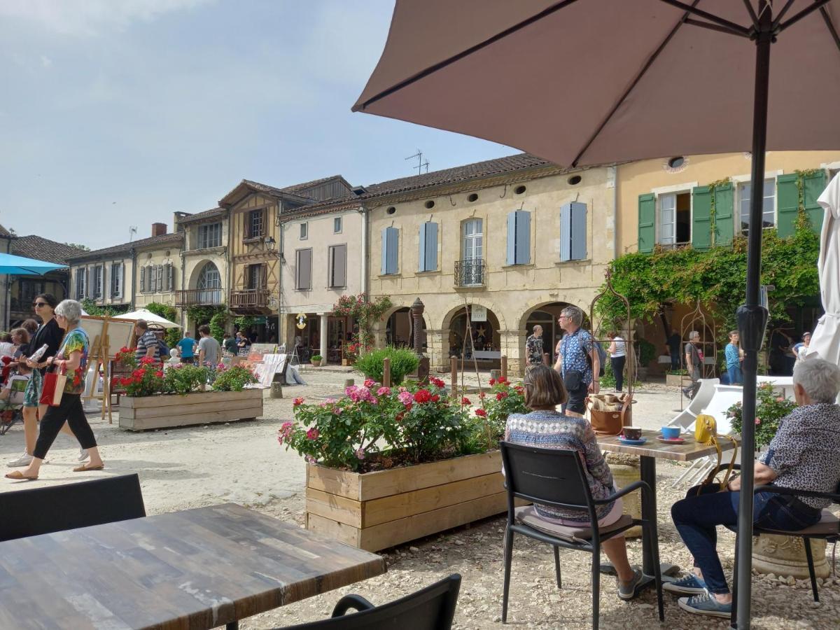 Bed and Breakfast Les Eygletieres Bourriot-Bergonce Exterior foto